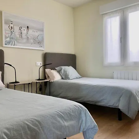 Appartamento Playa Centro, Nuevo, 4 Huéspedes Gijón
